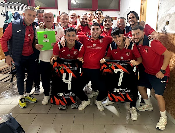 Bernalda_Futsal_a_Siracusa_nel_post_gara.jpg