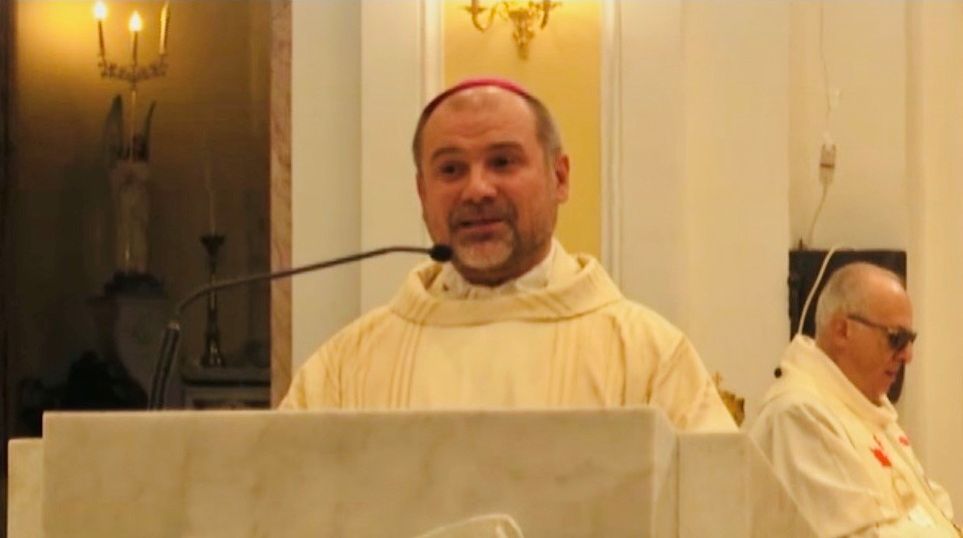 Mons._Ambarus_a_Pomarico_per_la_festa_della_Polizia_di_Stato.jpg