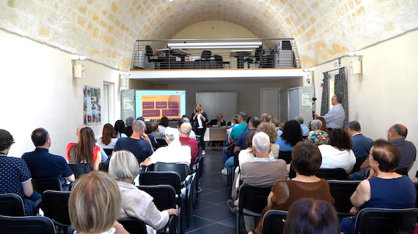 Presentazione_rapporto_povert_à_Caritas_Matera-Irsina_04.png