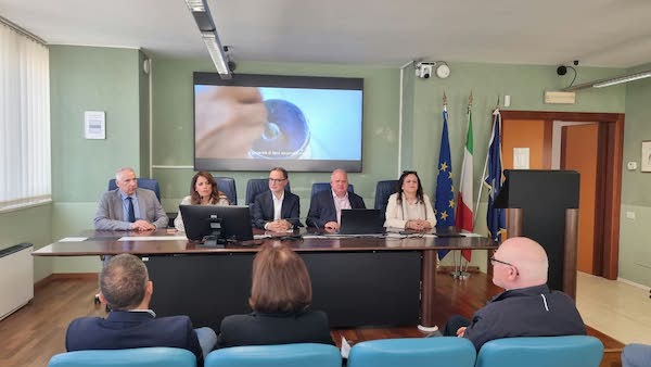 Uici_-_tavolo_con_Garante_Marika_Padula.jpeg
